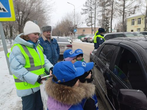В Заинске провели акцию по детской дорожной безопасности