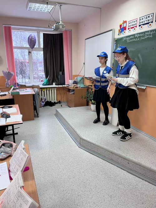 В Заинской школе детям напомнили о безопасности на улице