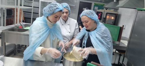 В Заинском политехническом колледже испекли капкейки