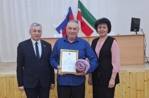 Алия Гыйльфанова: «Җирлектә чисталык, тәртип мәсьәләсенә зур игътибар бирелә»