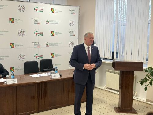 Глава Заинского района с рабочим визитом посетил коллектив районной больницы