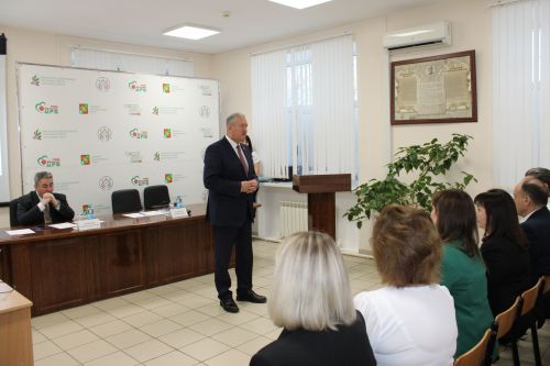 Глава Заинского района с рабочим визитом посетил коллектив районной больницы