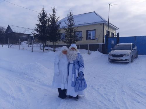 Үтәшкин авылында өлкәннәрне Раштуа белән котладылар