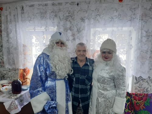 Үтәшкин авылында өлкәннәрне Раштуа белән котладылар