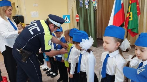 Зәйдә бакча яшендәгеләрне яшь инспекторлар отрядына алдылар