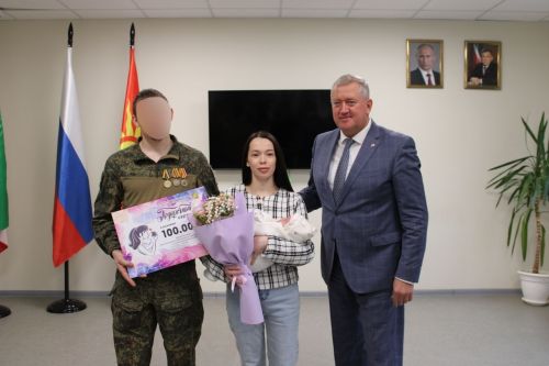 Зур сөенеч – хәрби егетләрнең кызлары туды