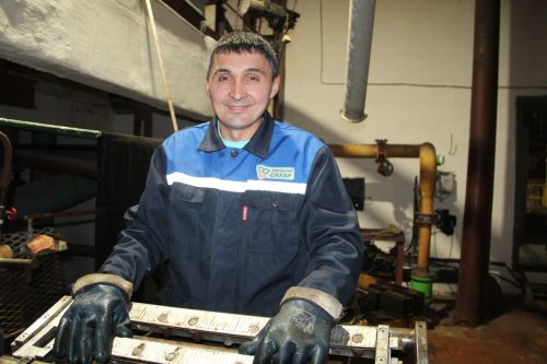 Оператор Заинского сахарного завода Виктор Терентьев рассказал  о тонкостях профессии и слаженной работе коллектива
