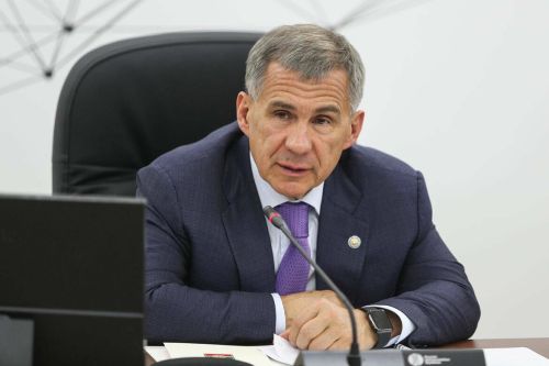 Поддержка защитников и память о героях: Минниханов о главных задачах власти в Татарстане