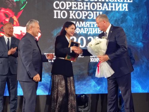 Зәйдә Ринат Фәрдиев истәлегенә Бөтенроссия көрәш турниры старт алды