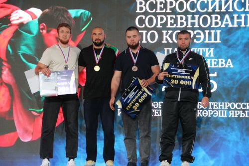 Заинские борцы заняли второе место во всероссийских соревнованиях памяти Р. Ш. Фардиева