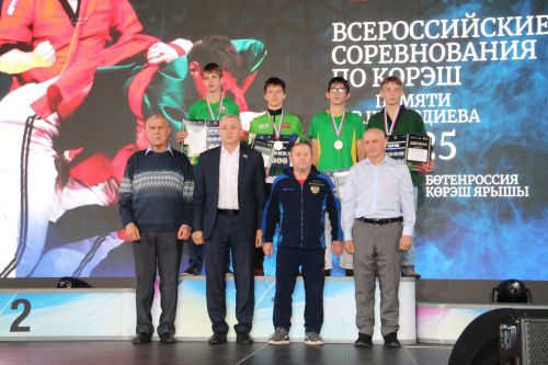Заинские борцы заняли второе место во всероссийских соревнованиях памяти Р. Ш. Фардиева