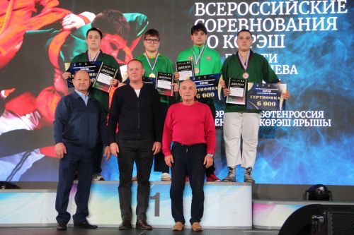 Заинские борцы заняли второе место во всероссийских соревнованиях памяти Р. Ш. Фардиева