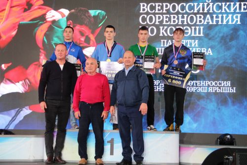Заинские борцы заняли второе место во всероссийских соревнованиях памяти Р. Ш. Фардиева