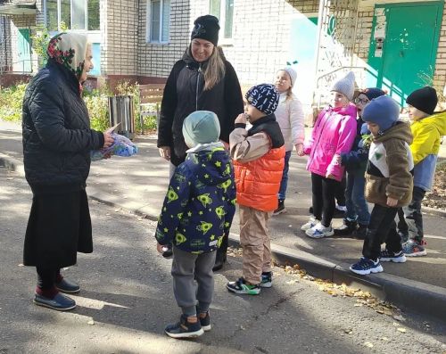 С любовью в сердце: заинские дошкольники поздравили старшее поколение с праздником