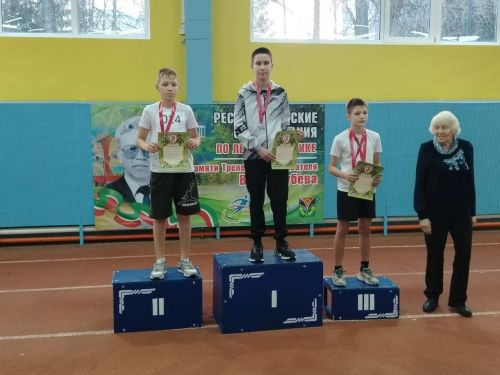 Зәй йөгерешчеләре республика ярышларында сынатмады