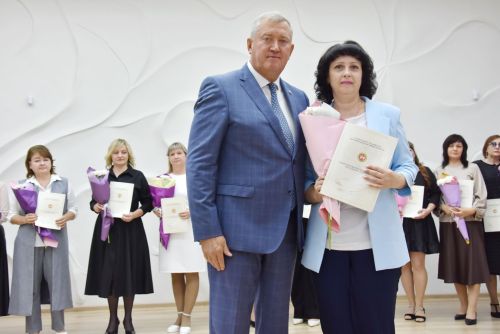 Заинские педагоги получили награды в честь Дня учителя