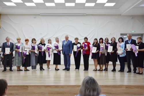 Заинские педагоги получили награды в честь Дня учителя