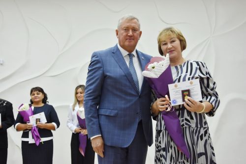 Заинские педагоги получили награды в честь Дня учителя