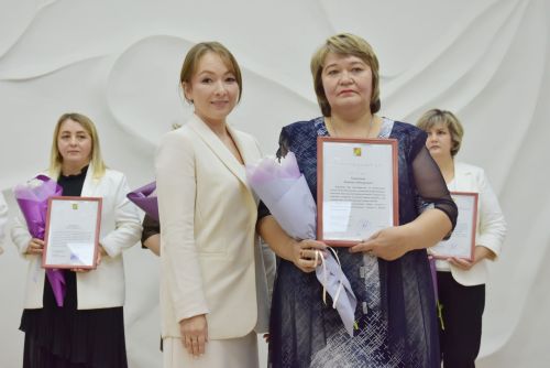 Заинские педагоги получили награды в честь Дня учителя