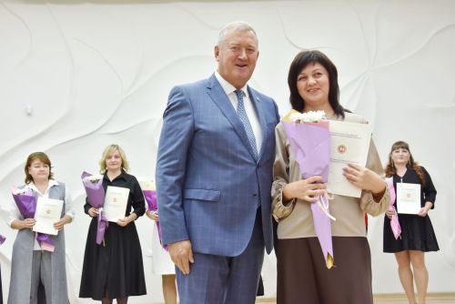 Заинские педагоги получили награды в честь Дня учителя