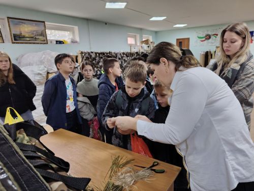 Урок мужества в Заинске школьники встретились с героинями тыла