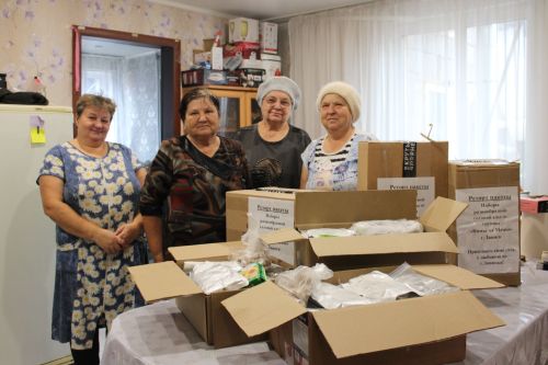 “Барысы да өйдәге кебек тәмле»: Зәй волонтерлары хәрбиләр өчен ризыклар әзерли