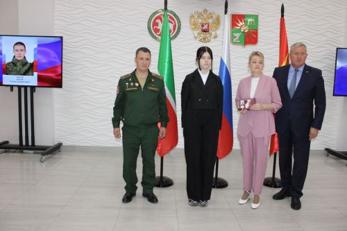 Зәйдә махсус хәрби операциядә һәлак булган геройларның гаиләләренә дәүләт бүләкләре тапшырылды