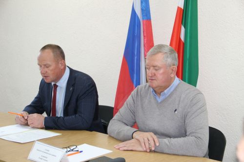 Зәйдән көзге чакырылышта беренче төркем егетләрне армияга озатуга әзерлек бара