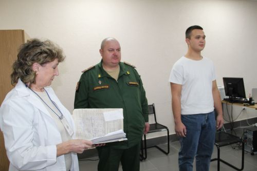 Зәйдән көзге чакырылышта беренче төркем егетләрне армияга озатуга әзерлек бара
