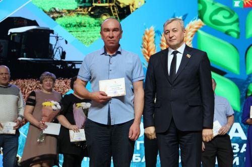 Яркие моменты праздника урожая-2025 в Заинске