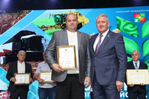Яркие моменты праздника урожая-2025 в Заинске