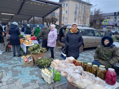 Осенняя ярмарка развернулась на центральной площади Заинска