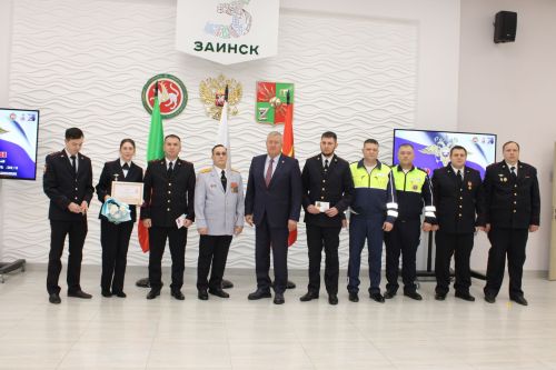 Служба во имя безопасности: в Заинске торжественно отметили День сотрудников органов внутренних дел
