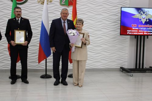 Зәйдә полиция хезмәткәрләре һөнәри бәйрәмнәрен билгеләп үтте