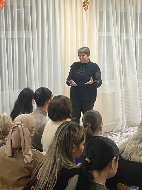 Зәйдә яшь ата-аналар белән эшләүнең үзенчәлекле алымы кулланыла