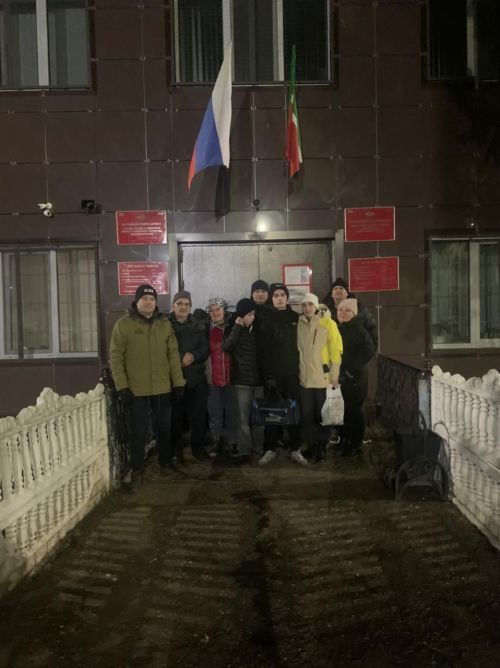 В Заинске проводили последнюю группу осенних призывников