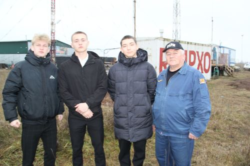 Космонавт Олег Платонов пообщался со школьниками городов Азнакаево и Заинска