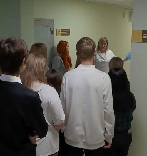 Выбор в пользу медицины: заинские старшеклассники познакомились с будущей профессией