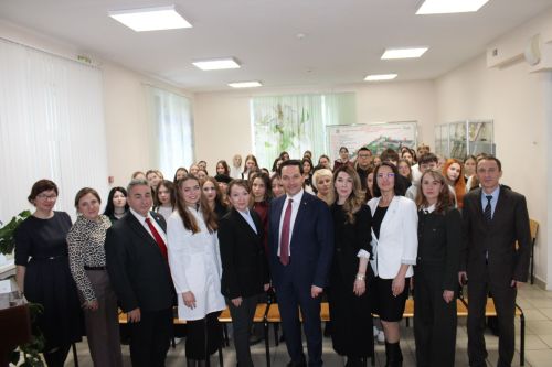Выбор в пользу медицины: заинские старшеклассники познакомились с будущей профессией