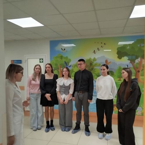 Выбор в пользу медицины: заинские старшеклассники познакомились с будущей профессией