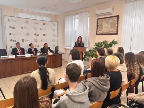 Выбор в пользу медицины: заинские старшеклассники познакомились с будущей профессией
