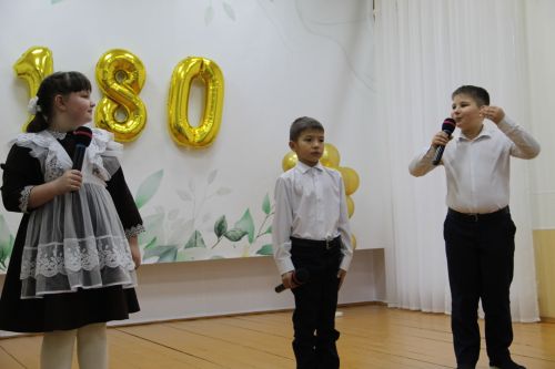 Зәйдәге иң олы белем йортына – 180 ел