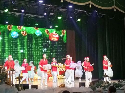 Зәйдә уку алдынгыларының  «Чыршы бәйрәме» уза