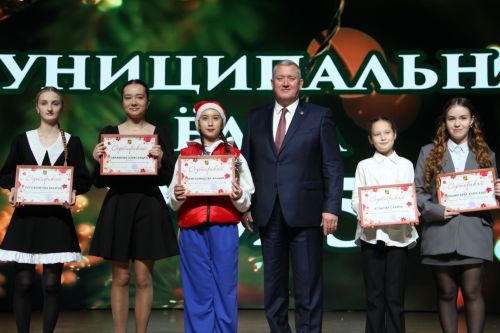 Зәйдә узган уку алдынгылары чыршы бәйрәменнән фоторепортаж