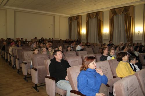 Зәй музыка мәктәбе коллективы иҗади кичә бүләк итте