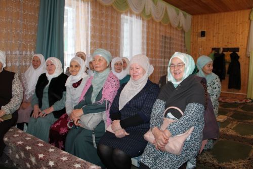 В Заинском районе впервые прошел женский конкурс чтецов Корана