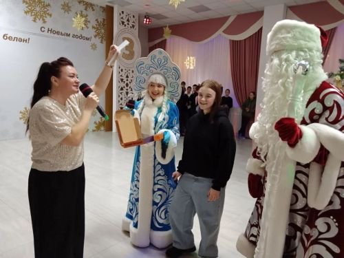 В ДК «Энергетик» дан старт предновогодним праздникам