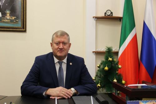 Район башлыгы Разиф Кәримовның Раштуа бәйрәме котлавы