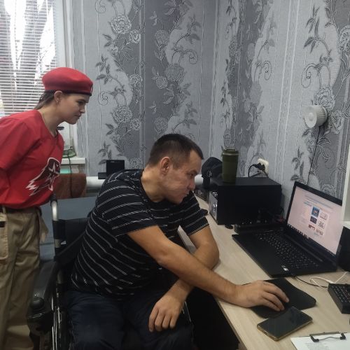 Югары Мәлем мәктәбе яшьармиячеләре көчле рухлы егет янында булды