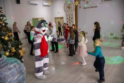 Новогодняя сказка в ДК «Энергетик»: старт волшебных каникул для детей Заинской ГРЭС